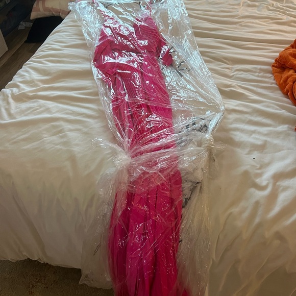 A.L.C  size 2 hot pink dress - Picture 3 of 8